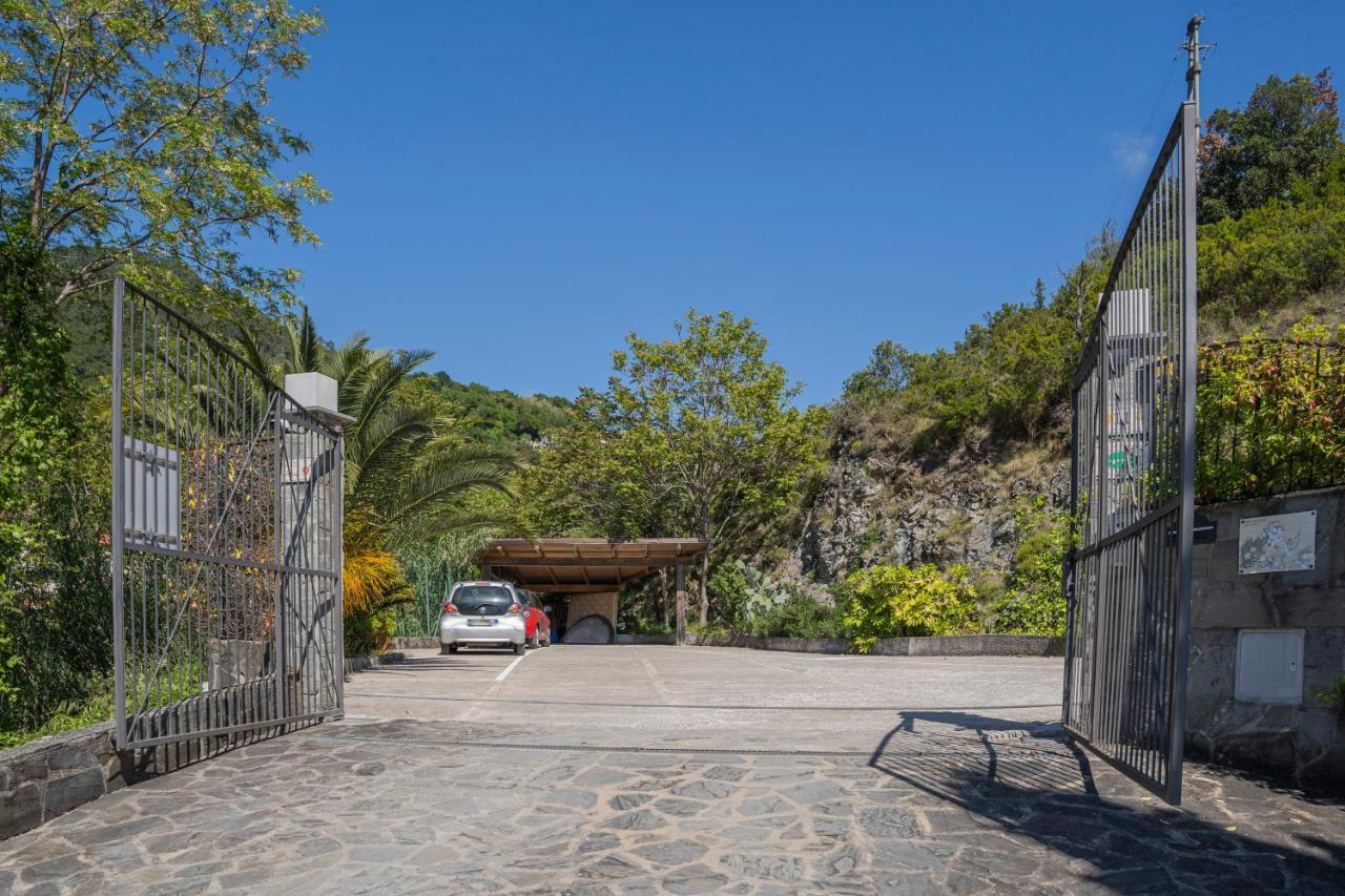 Timo - Villa Luisa: Con Vasca Idromassaggio Privata Казарца-Лигуре Экстерьер фото
